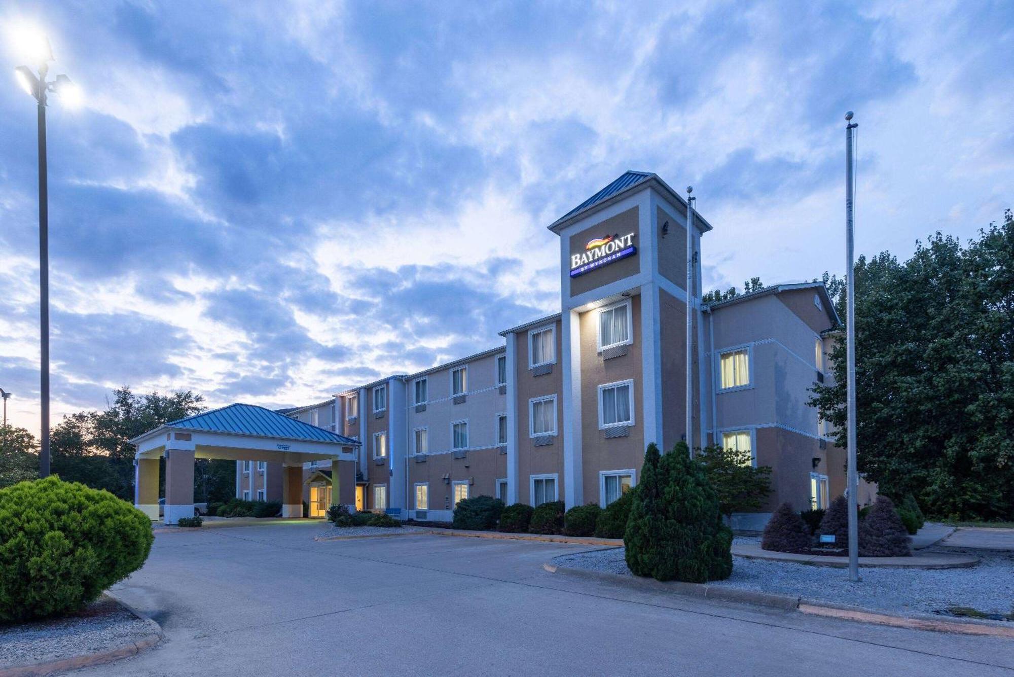 Baymont By Wyndham Kirksville University Area Exterior foto